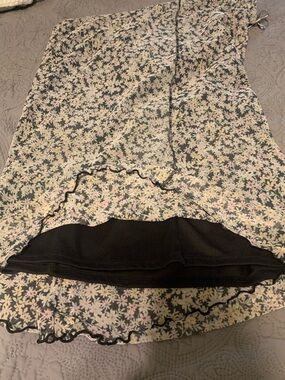 American Eagle Outfitters Black and Cream Floral elastic waist Maxi Skirt